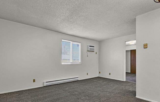 Roosevelt Apartments -  Limited Time Look & Lease Special!