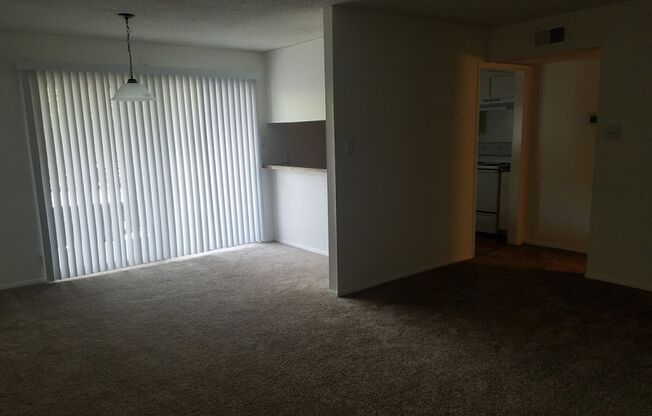 1 bed, 1 bath, 714 sqft, $840, Unit *626