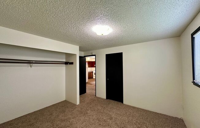 2 beds, 1 bath, $1,495, Unit 3