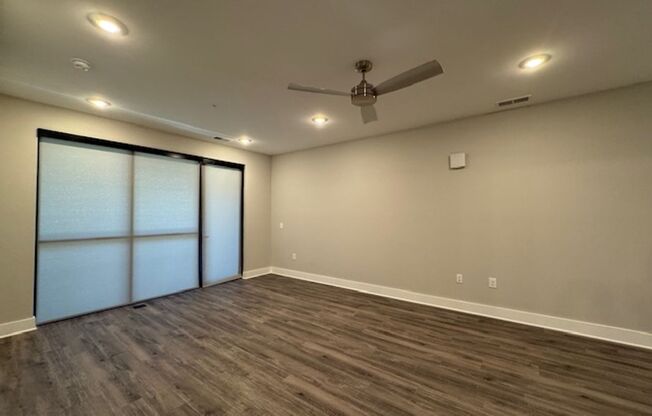 1 bed, 1 bath, 600 sqft, $1,550, Unit 303