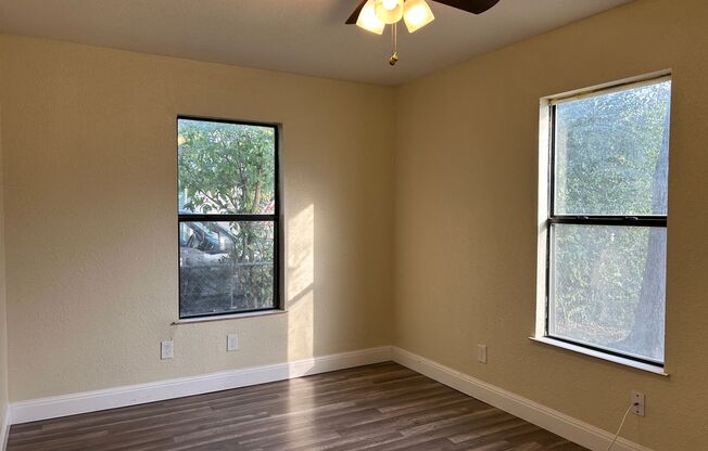 2 beds, 1 bath, $1,150