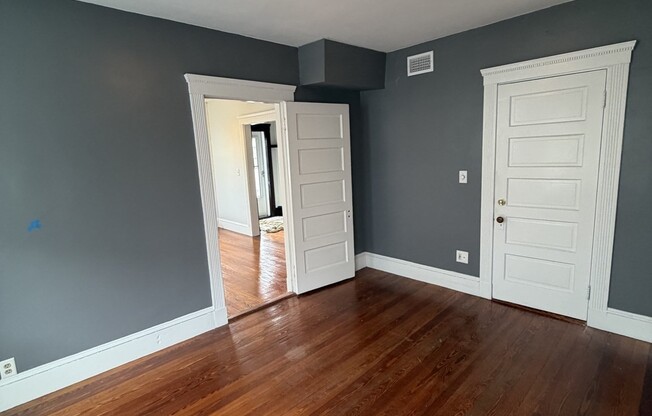 2 beds, 1 bath, 1,200 sqft, $2,500, Unit 3