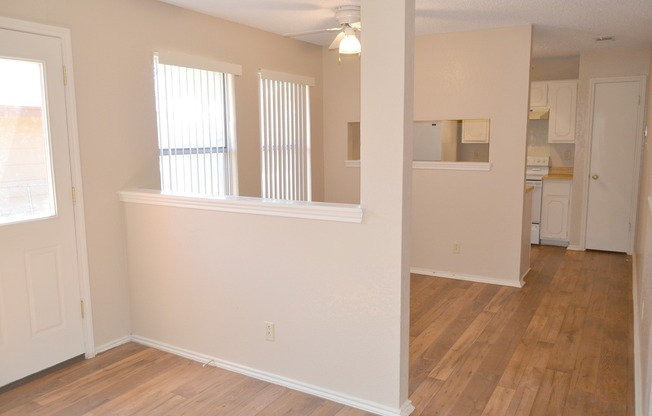 2 beds, 1 bath, $1,050