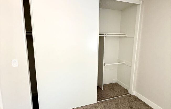 1 bed, 1 bath, 800 sqft, $2,150, Unit 4T