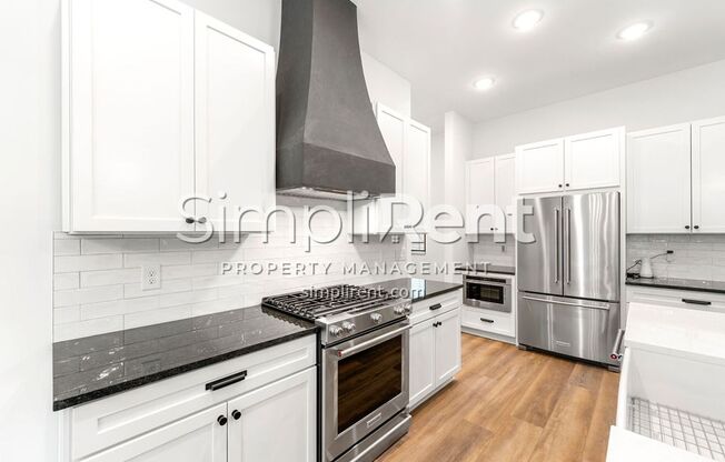 New 4/3 Home in East Point