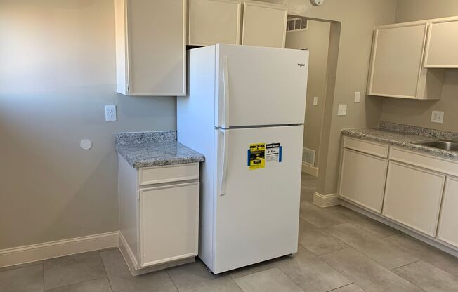 3 beds, 1.5 baths, 1,200 sqft, $975, Unit 1