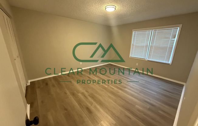 2 beds, 1 bath, 980 sqft, $1,195, Unit 82