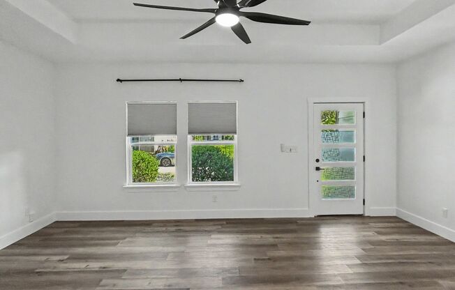 Modern 3-Bedroom Home Near Downtown