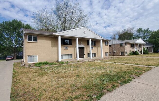 3027 TAFT AVE SW