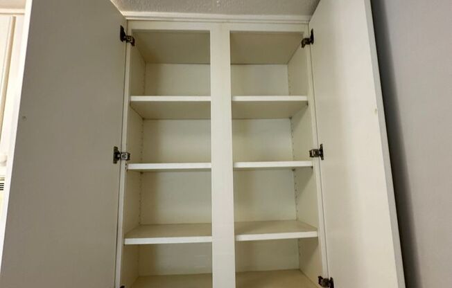 1 bed, 1 bath, 550 sqft, $2,300, Unit 4