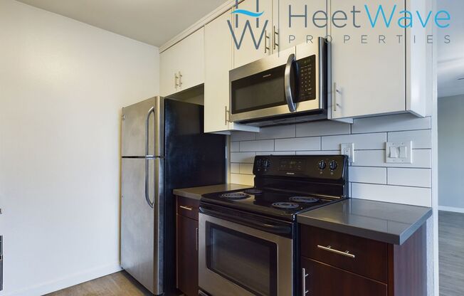 2 beds, 1 bath, $2,795