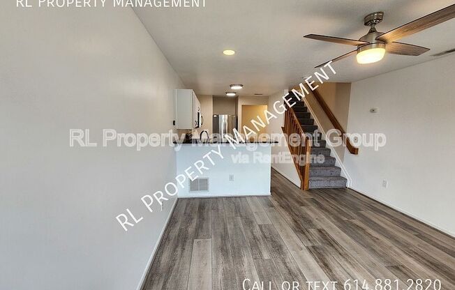 216 OXFORD OAK DR