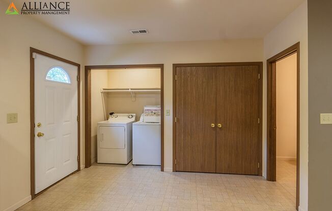 4 beds, 2.5 baths, 2,024 sqft, $1,880, Unit 16