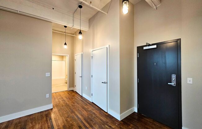 1 bed, 1 bath, 789 sqft, $1,750, Unit UNIT 607