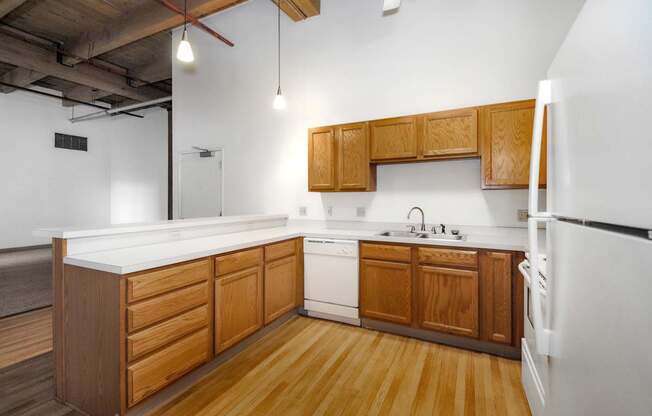 Apartments with spacious kitchens in Grand Rapids