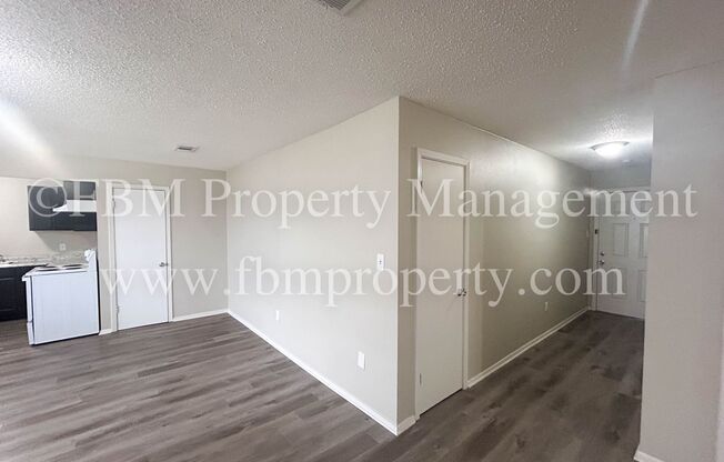 101 W LATIMER ST