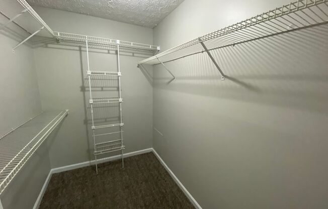 2 beds, 2.5 baths, 1,350 sqft, $1,695, Unit 23