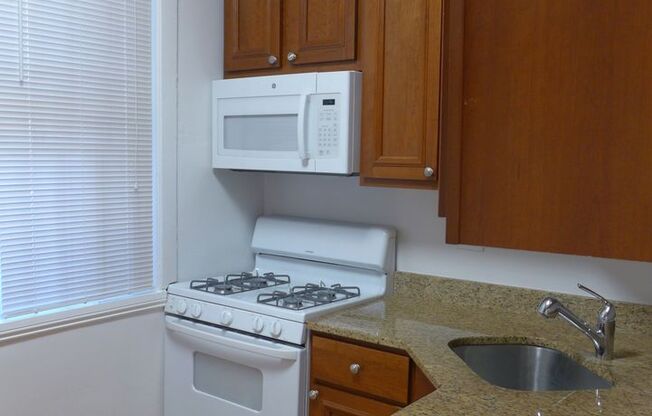 1 bed, 1 bath, 600 sqft, $1,725, Unit 3413-G