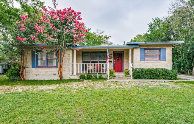 CHARMING 2-BEDROOM IN TERRELL HILLS