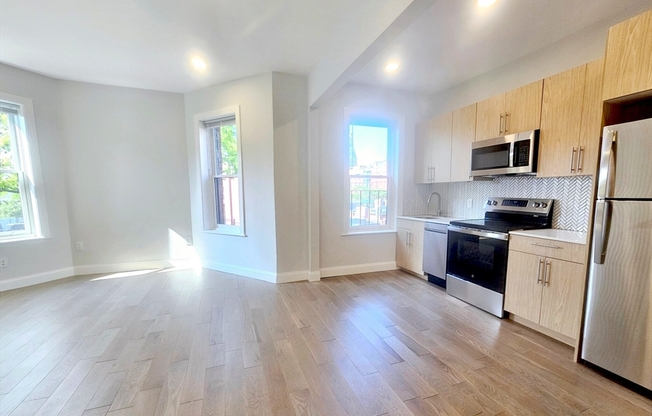 379 Commonwealth Ave