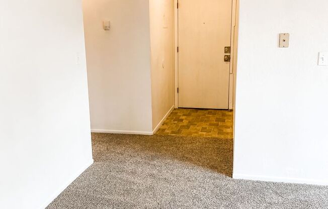 2 beds, 1 bath, 825 sqft, $1,045, Unit C