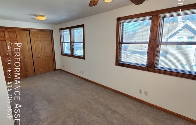 1103 S 86 ST