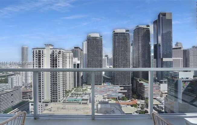 2 beds, 2 baths, $4,400, Unit # 3220 N