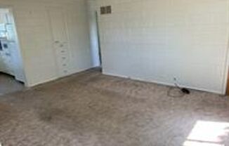 1385 Benton #1