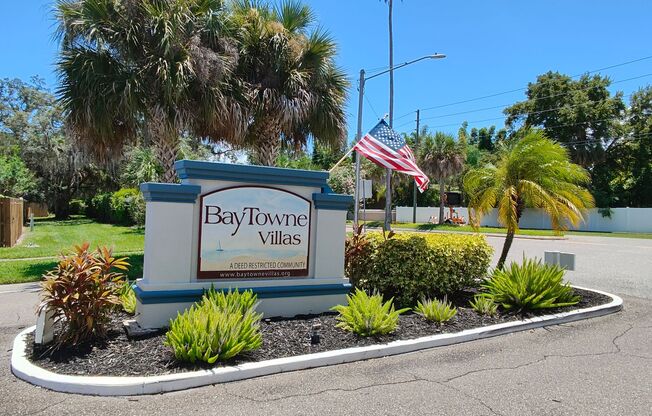 Charming BayTowne Villas 2-Bedroom/1-Bathroom Near Downtown Safety Harbor!