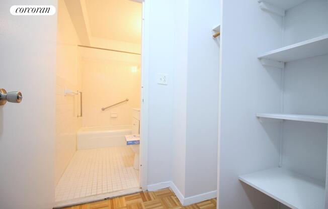 Studio, 1 bath, $3,600, Unit 7A