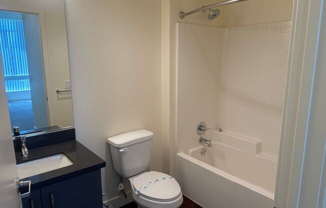 2 beds, 2 baths, 890 sqft, $2,650, Unit 456