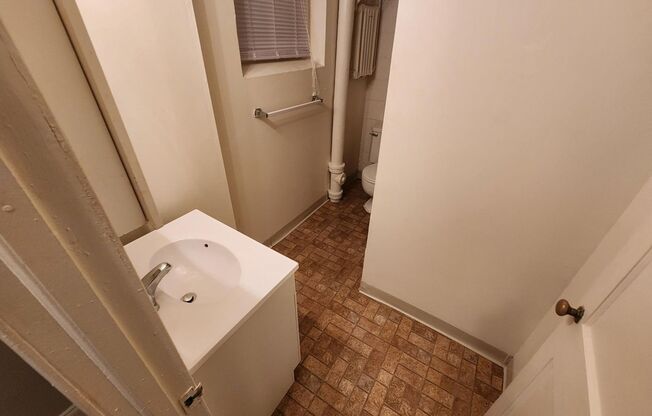 1 bed, 1 bath, 663 sqft, $1,500, Unit D-K1