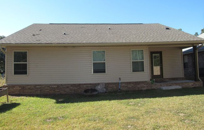 3 beds, 2 baths, $1,650