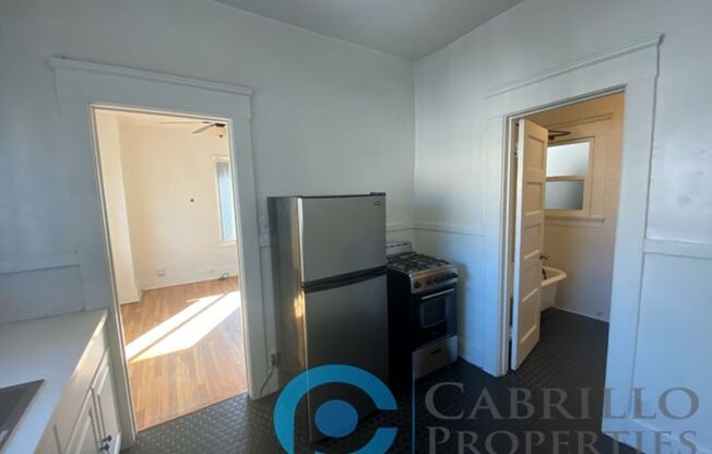 Studio, 1 bath, 341 sqft, $1,650, Unit 204