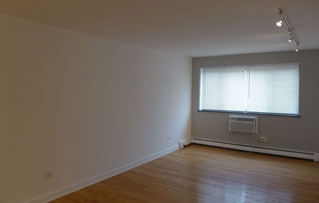 1 bed, 1 bath, 640 sqft, $1,650, Unit 404
