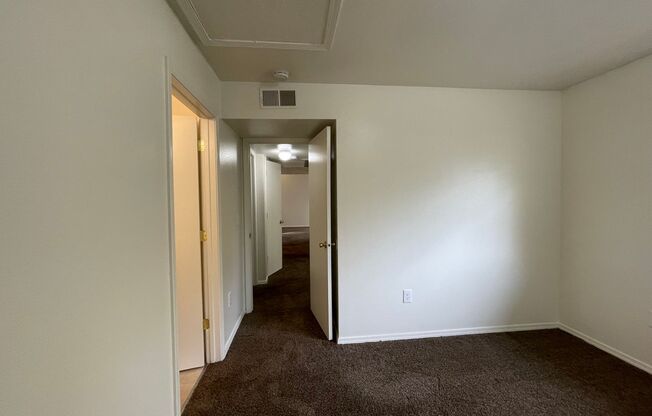 3 beds, 2 baths, 954 sqft, $1,535, Unit 811 - 102