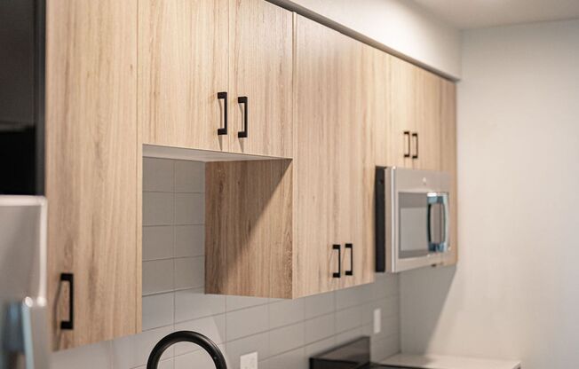 1 bed, 1 bath, 585 sqft, $1,715, Unit 515