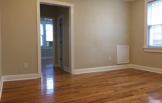1809 Belmont