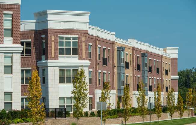 Building Exterior at The Grandstone, Mason, 45040