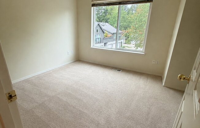 3746 257 AVE SE