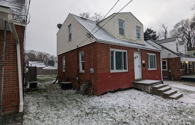 2-Bedroom, 1-Bathroom Single Family Home for Rent in Massillon, Ohio