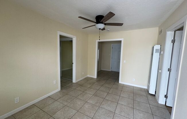 2 beds, 1 bath, 800 sqft, $1,375, Unit 15313 Center Street , Victorville, CA 92395 - UNIT C