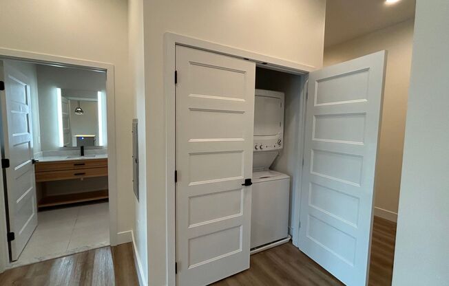 1 bed, 1 bath, 916 sqft, $2,616, Unit 171