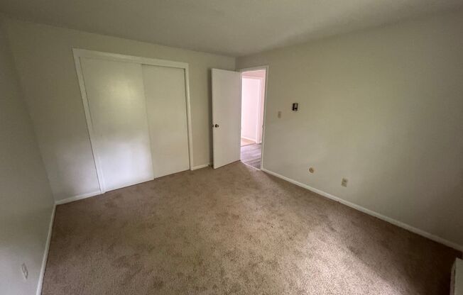 2 beds, 1 bath, 850 sqft, $1,795, Unit Unit 16