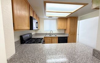 2 beds, 2 baths, $1,400, Unit APARTMENT 1110