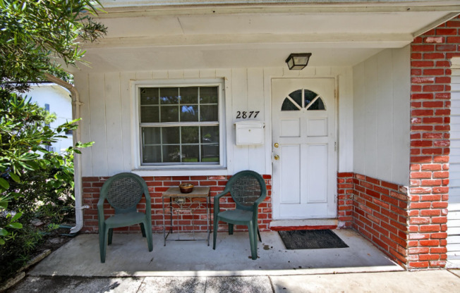 2877 32 AVE N