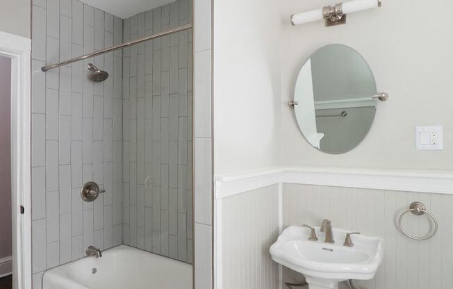 Bathroom sink and tub at The Packard, West Hartford, CT, 06119