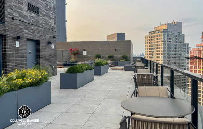 1 bed, 1 bath, 627 sqft, $4,350, Unit 8F