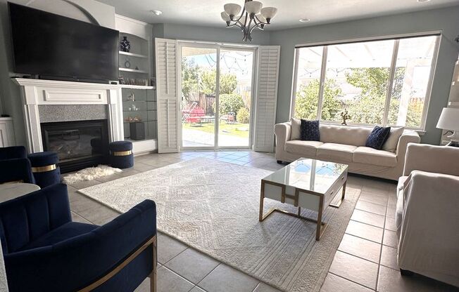 3 beds, 2 baths, $2,950