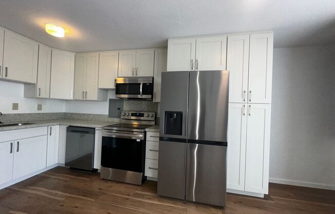 2 beds, 1 bath, $1,950